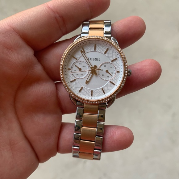 Fossil watch